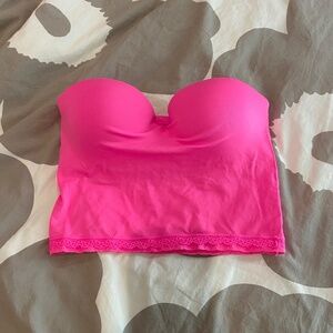 NWOT Victoria’s Secret Crop Padded Top- 32C